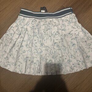 NWT Greyson Mystic Marsh Leo pleated tennis skort in the Wisteria Multi print